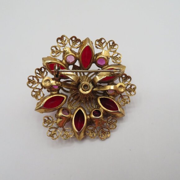 Vintage Volcano Rivoli Red Pink Rhinestone Gold Tone Filigree Brooch - Picture 5 of 6